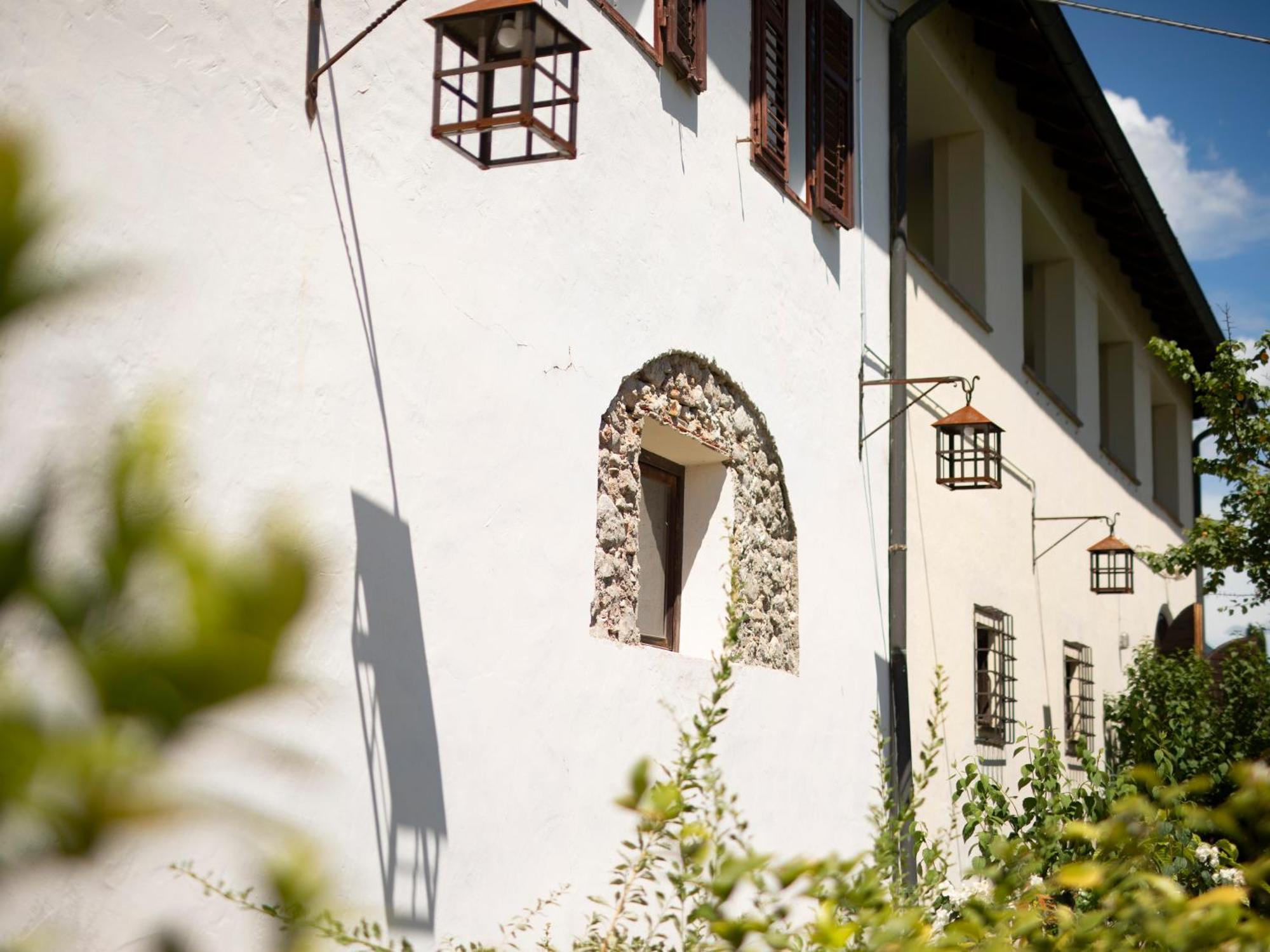 Ferienwohnung Arzenhof, Baron Di Pauli Kaltern Exterior foto